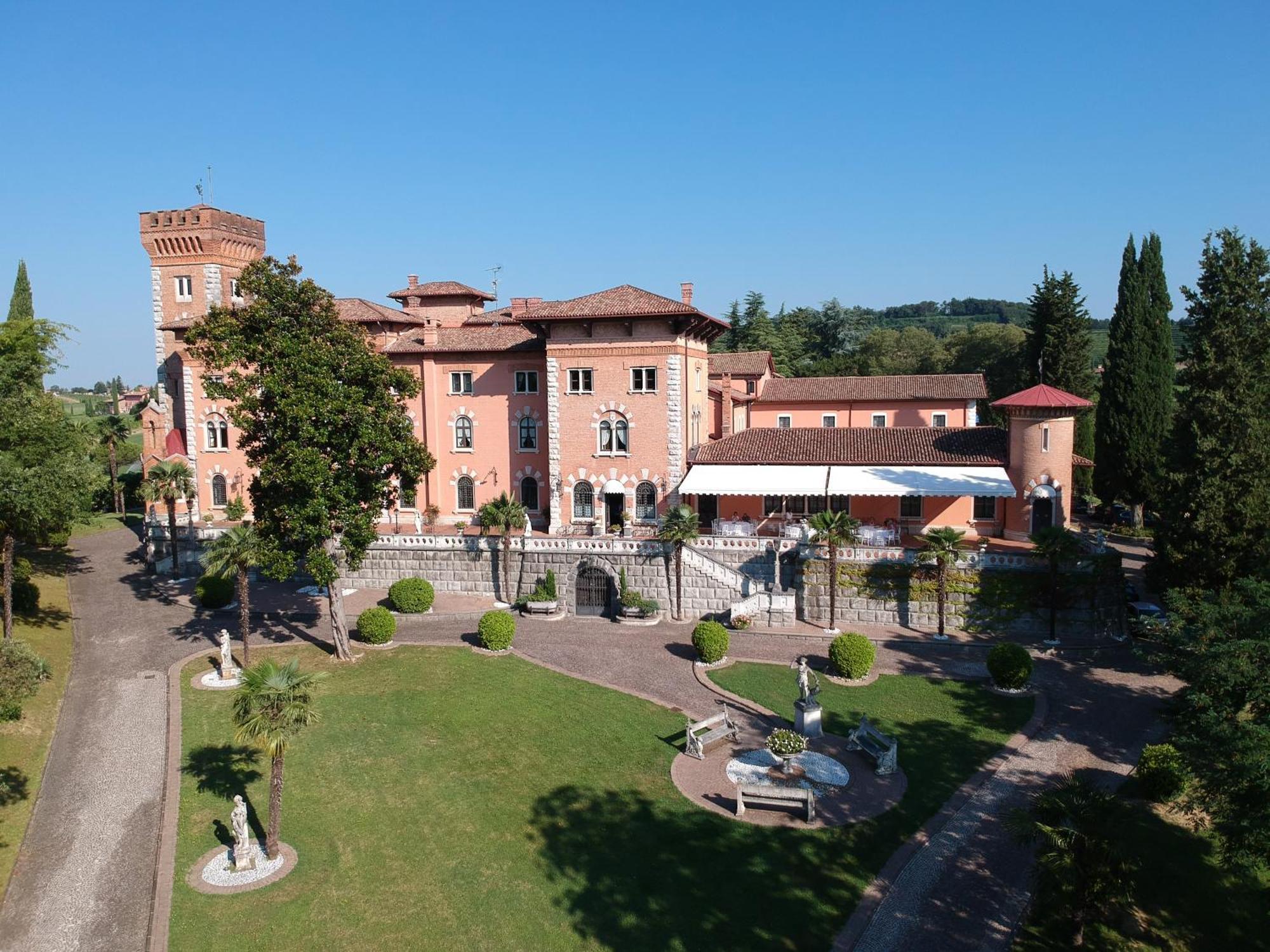 فندق Castello Di Spessa - Residenze D'Epoca Capriva del Friuli المظهر الخارجي الصورة